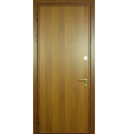 Дверь с тремя контурами уплотнения TR-1306